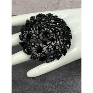 Jet Black‎ Stones Mourning Brooch Filigree Blackened Frame Vintage